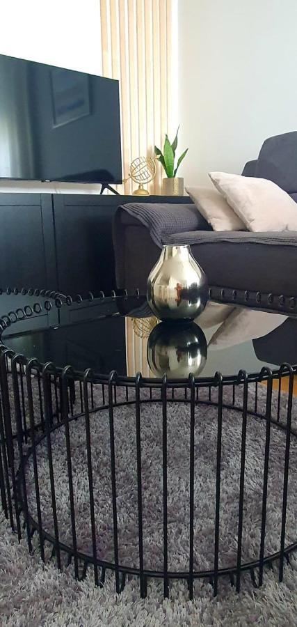 Apartment Zagreb 213 מראה חיצוני תמונה